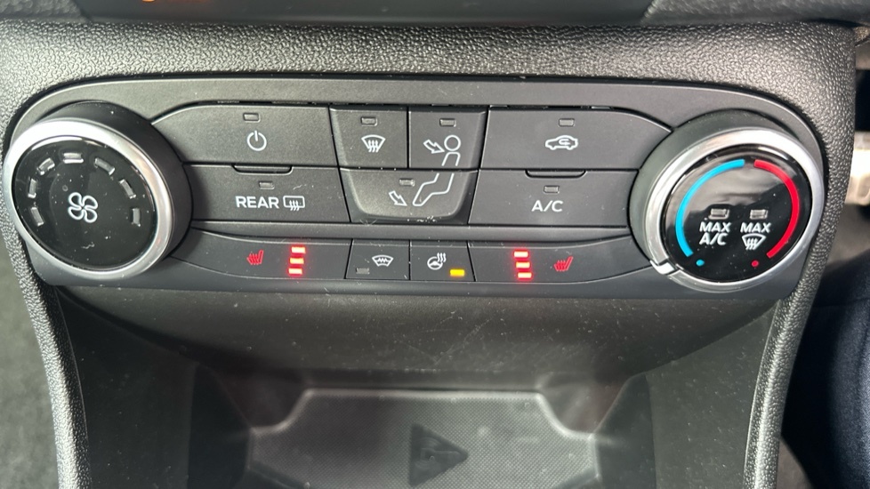 Ford Fiesta 1.0 Ecoboost 125 Titanium Hatchback Black #31