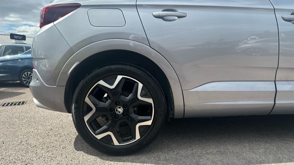 Vauxhall Grandland Ultimate Black #7