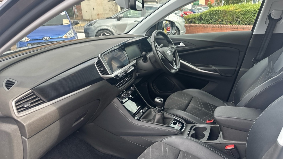Vauxhall Grandland Ultimate Black #9