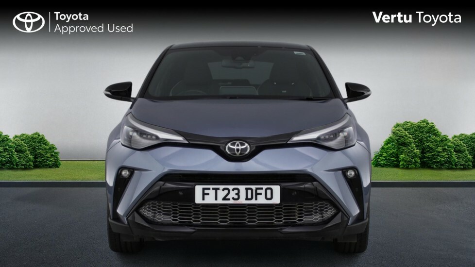 Toyota C-Hr Design White #22