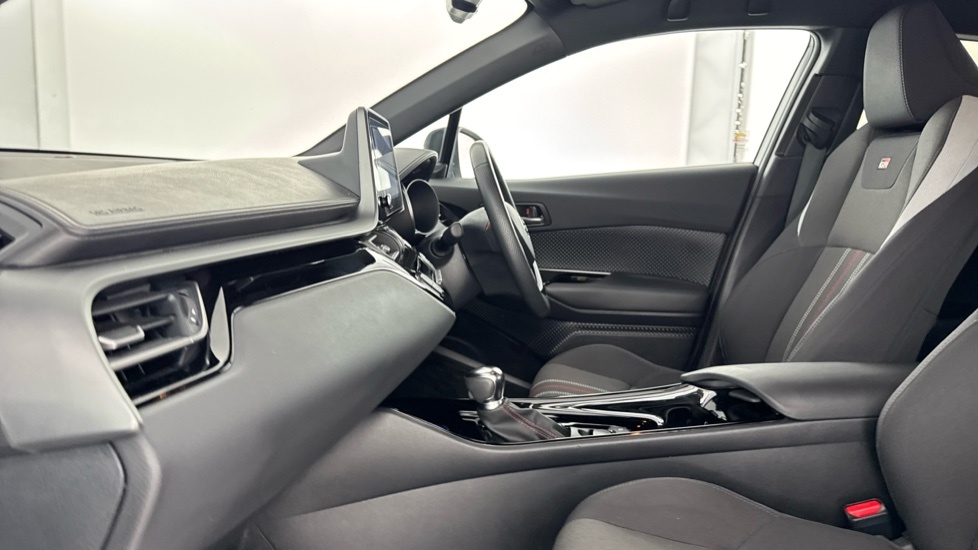 Toyota C-Hr Gr Sport Grey #5