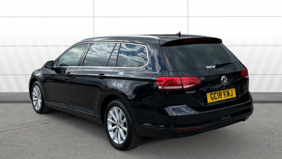 Volkswagen Passat Se Business Black #2