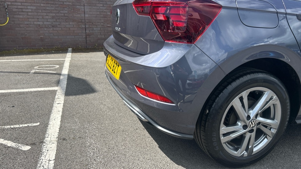 Volkswagen Polo Hatchback White #33