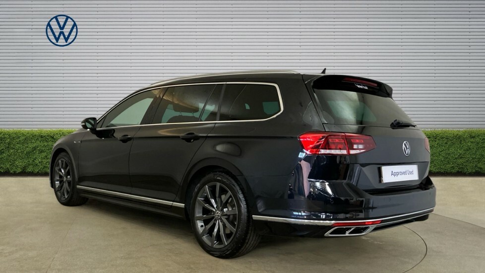 Volkswagen Passat R-line Black #3