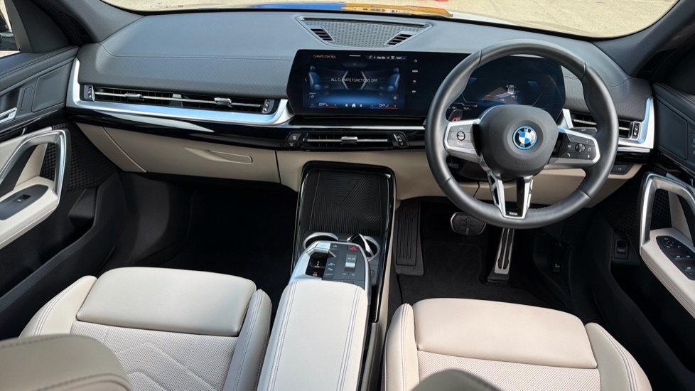 BMW iX2 M Sport Black #4