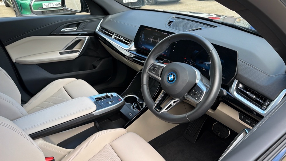 BMW iX2 M Sport Black #6
