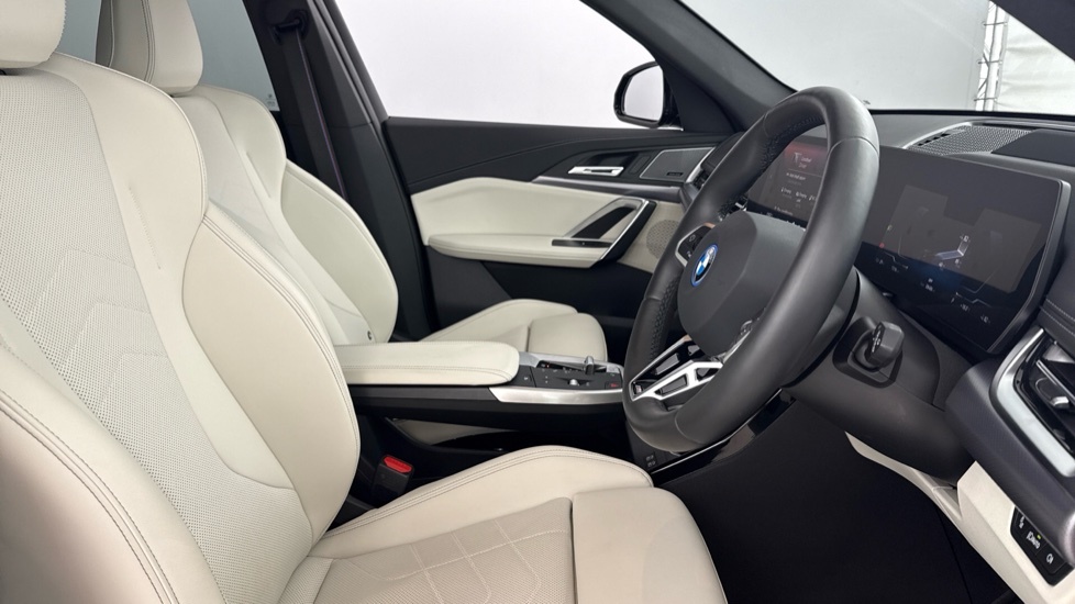 BMW iX1 150Kw Edrive20 Shadow Edition 65Kwh Silver #11