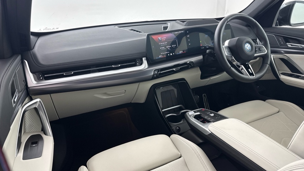 BMW iX1 150Kw Edrive20 Shadow Edition 65Kwh Silver #7