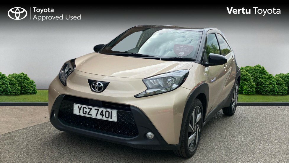 Toyota Aygo X Edge Beige #3