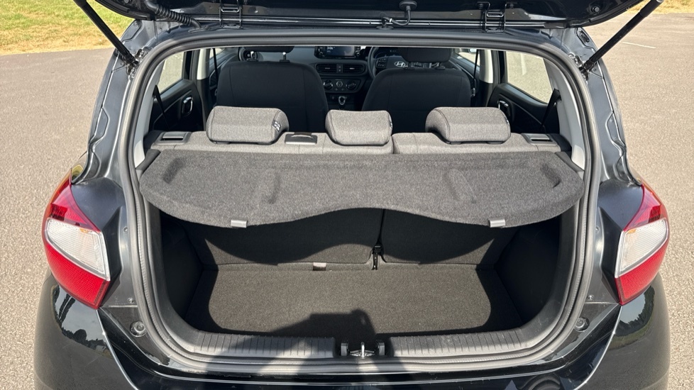 Hyundai I10 Advance Black #4