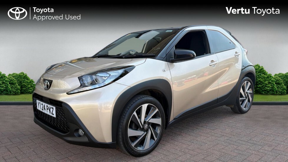 Toyota Aygo X Edge Gold #3