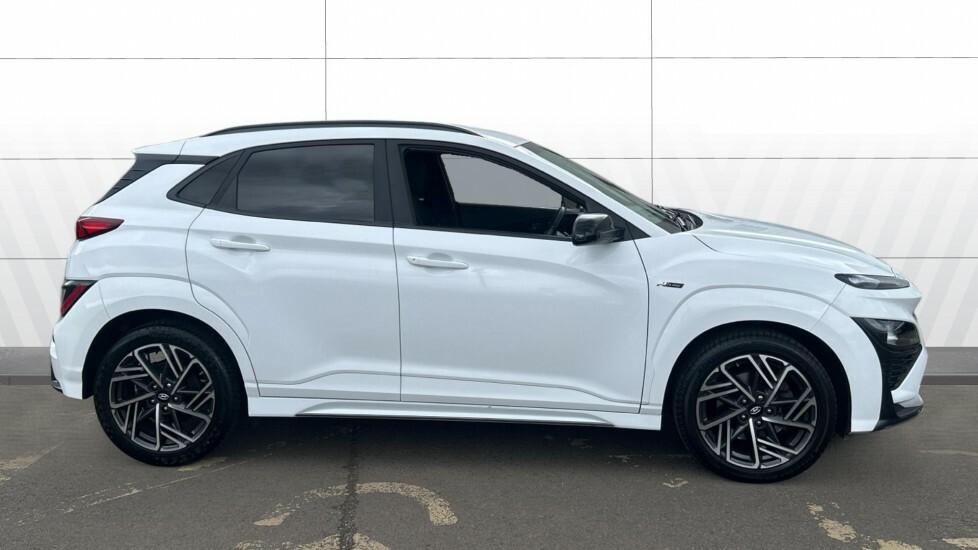Hyundai Kona N Line WM72GYG White #5