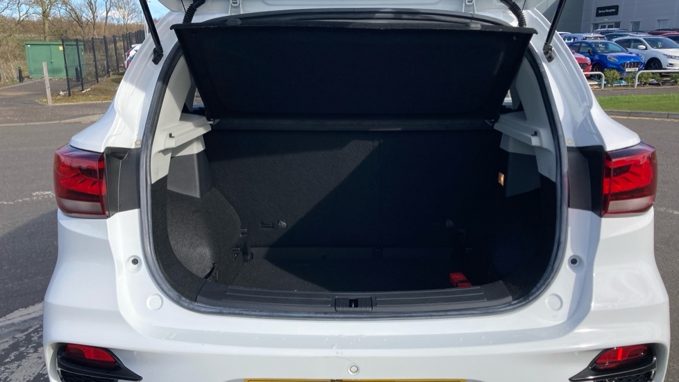 MG ZS Exclusive White #4