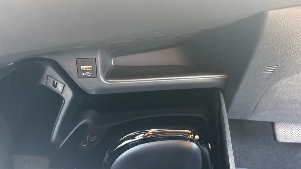 Toyota C-Hr 1.8L Dynamic Blue #61