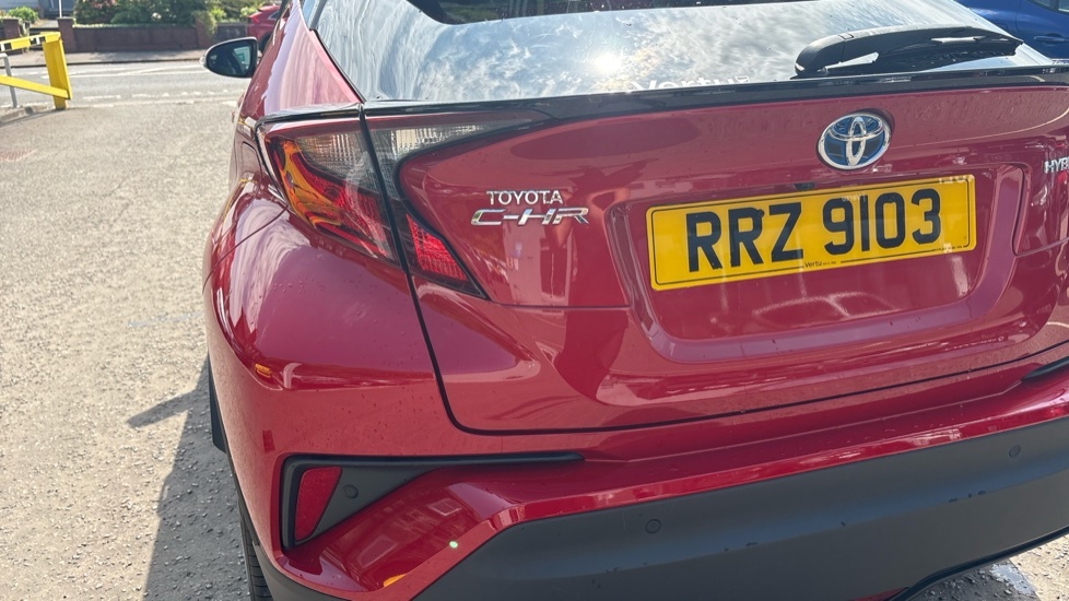 Toyota C-Hr 1.8L Dynamic Blue #23