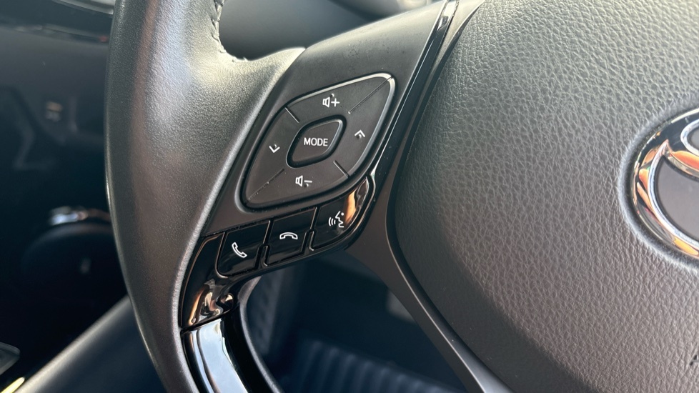 Toyota C-Hr 1.8L Dynamic Blue #58