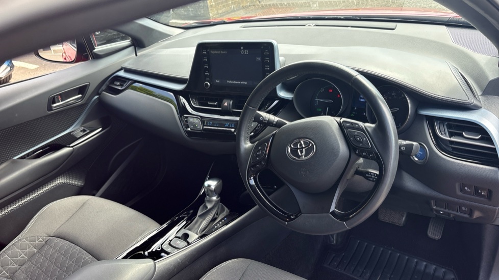 Toyota C-Hr 1.8L Dynamic Blue #11