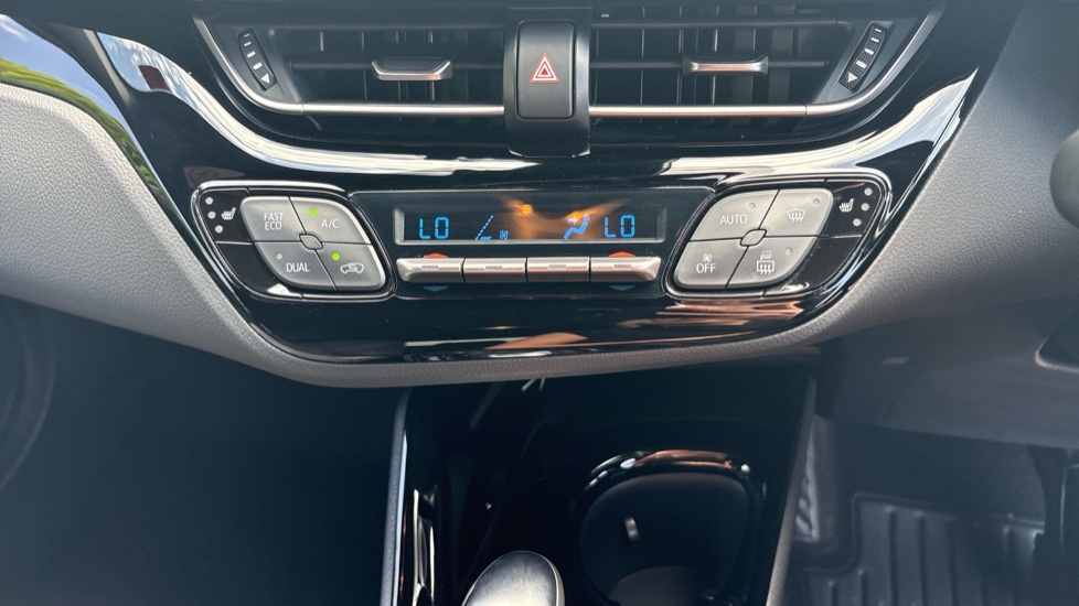 Toyota C-Hr 1.8L Dynamic Blue #64