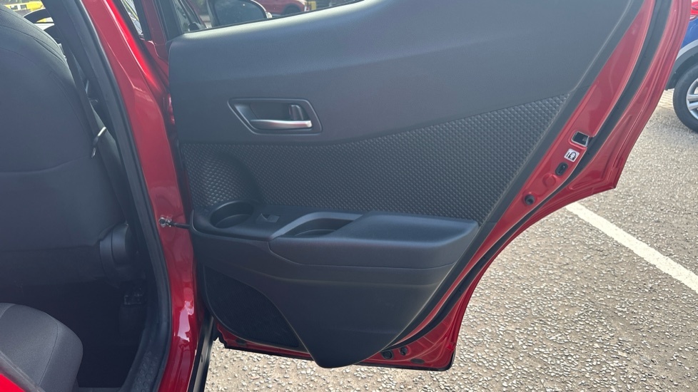 Toyota C-Hr 1.8L Dynamic Blue #41