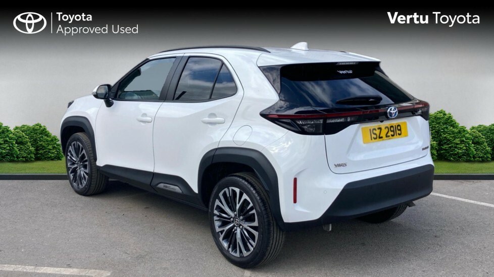 Toyota Yaris Cross Excel White #4