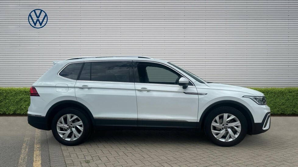 Volkswagen Tiguan Allspace Life White #4