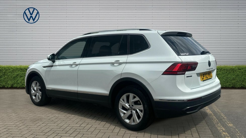 Volkswagen Tiguan Allspace Life White #3