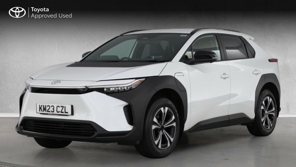Toyota bZ4X Motion White #3