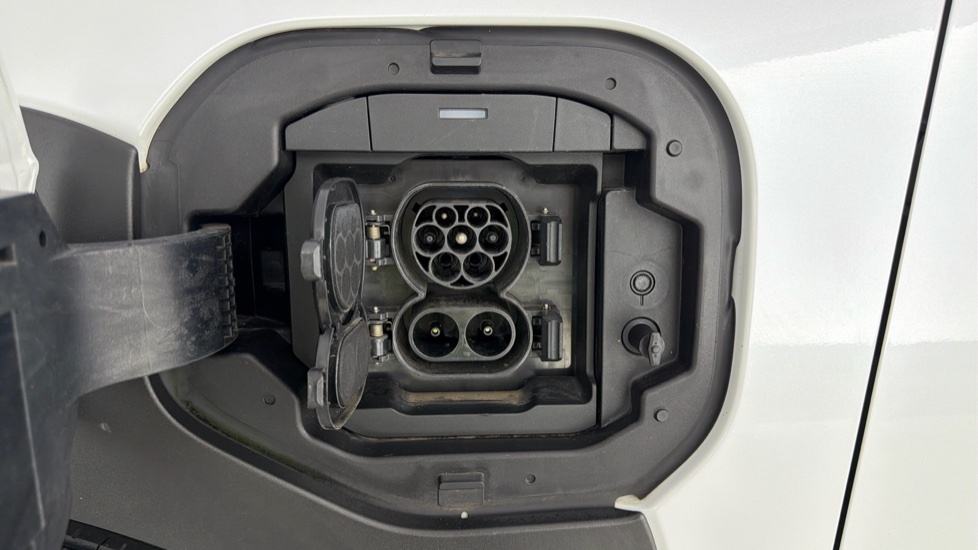 Toyota bZ4X Vision Black #22