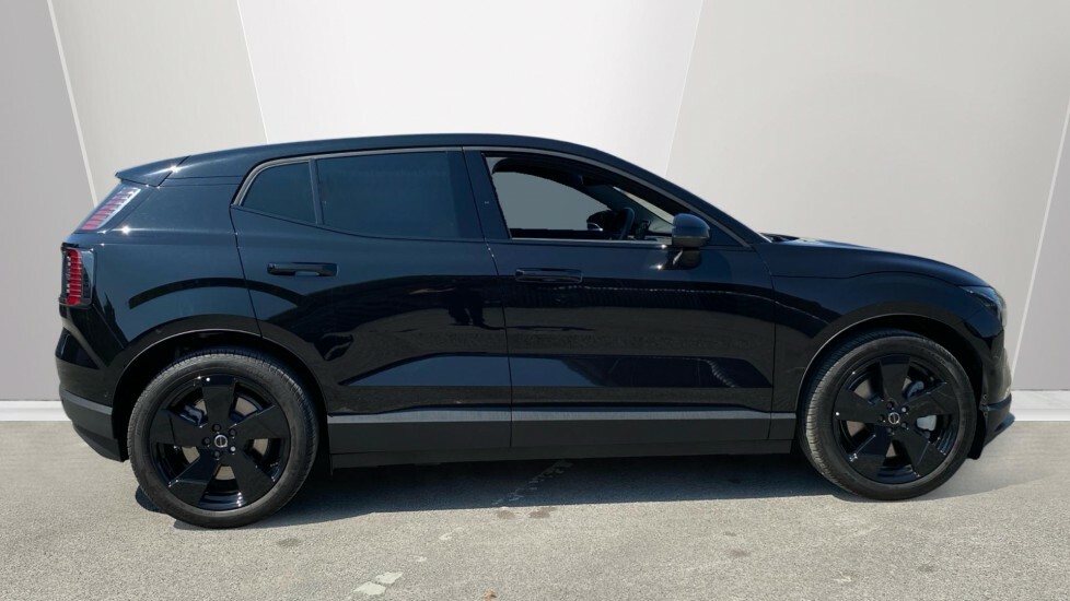 Volvo EX30 Ultra Black Edition Black #3