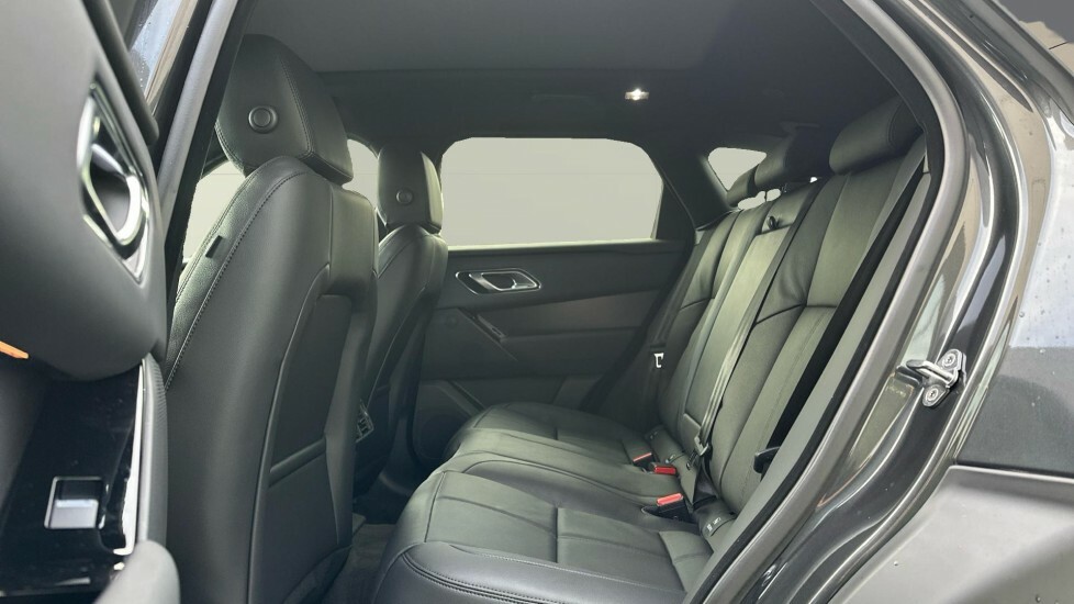 Land Rover Range Rover Velar Dynamic Se Grey #4