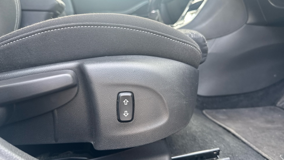 Vauxhall Astra 1.4T 16V 150 Sri Vx-line Nav Black #37