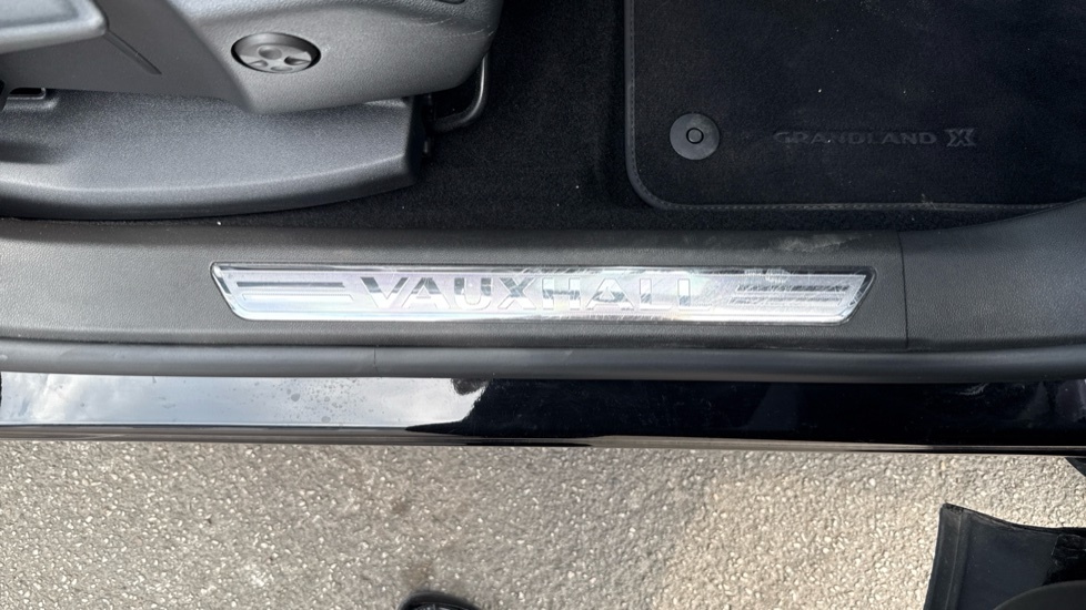 Vauxhall Grandland Ultimate Grey #26