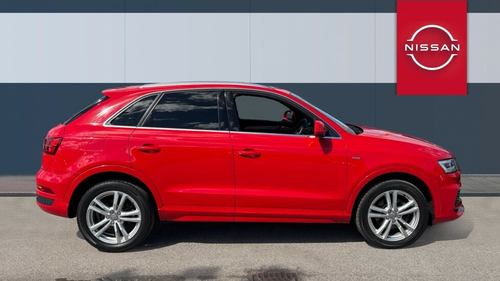Audi Q3 S Line Edition Red #5