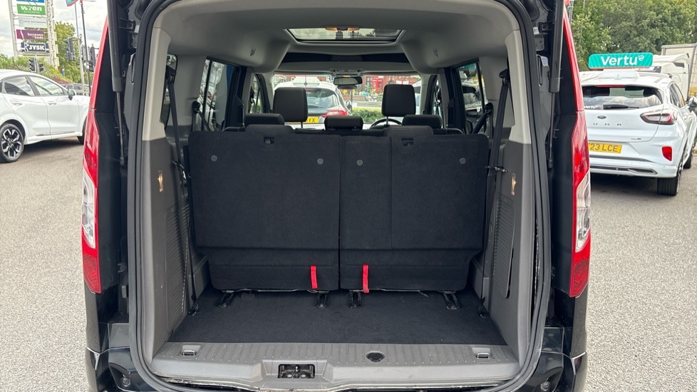 Ford Tourneo Connect Titanium Black #4