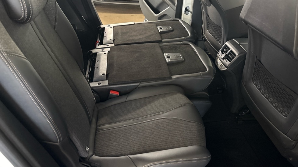 Peugeot 5008 Suv White #66