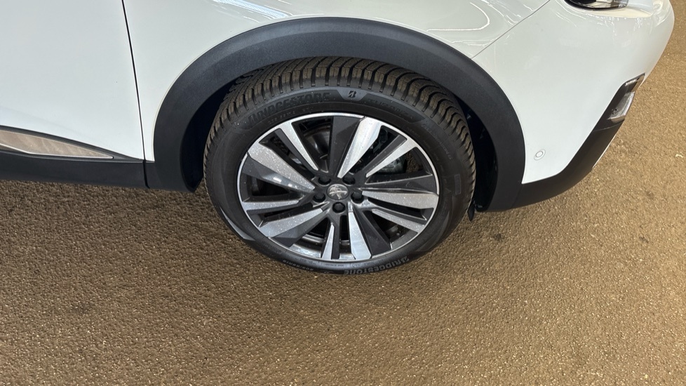 Peugeot 5008 Suv White #56