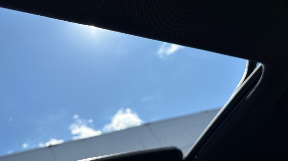 Peugeot 5008 Suv White #21