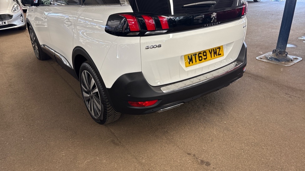 Peugeot 5008 Suv White #54