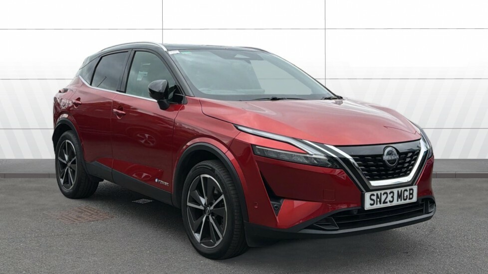 Nissan Qashqai Tekna Red