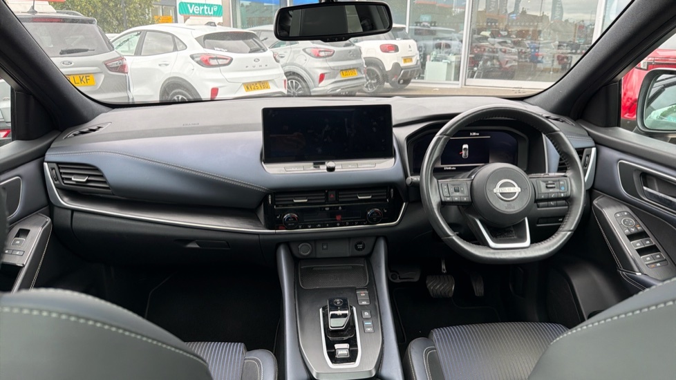 Nissan Qashqai Tekna SN23MGB Red #6