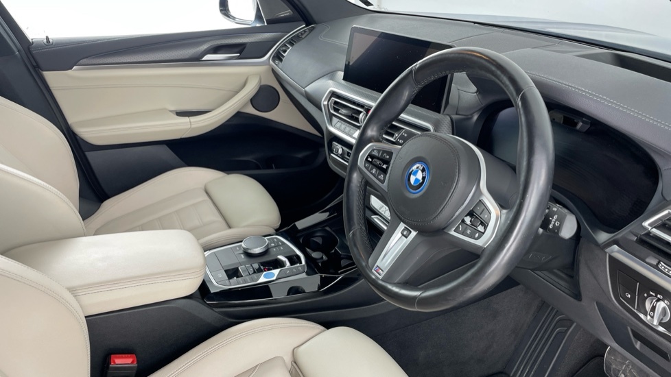 BMW iX3 M Sport Pro Blue #6