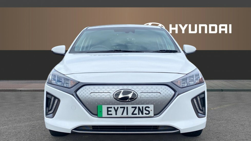 Hyundai Ioniq Premium White #3