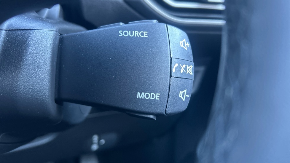 Dacia Sandero 1.0 Tce Journey 2023 Green #25