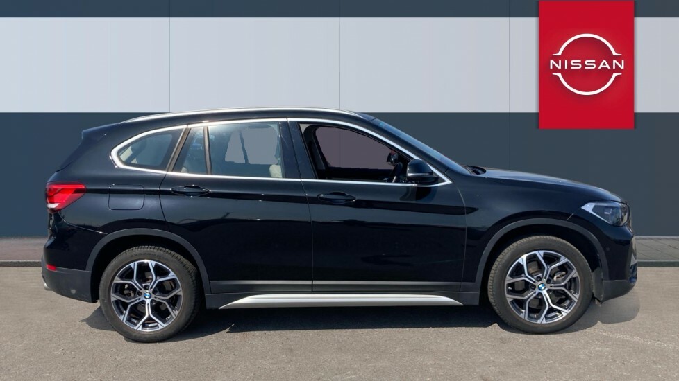BMW X1 Xline Black #5
