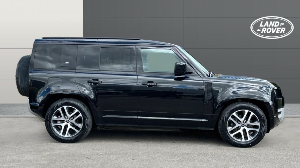 Land Rover Defender 110 Xs Edition Black #5