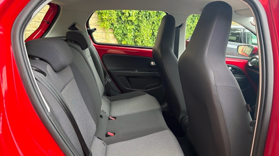 Volkswagen Up 1.0 Move Up Asg Red #16