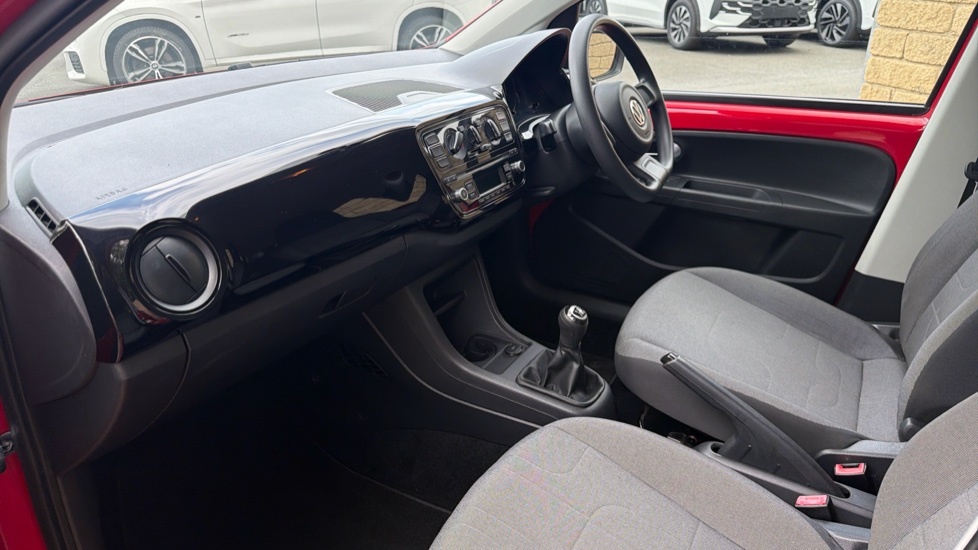 Volkswagen Up 1.0 Move Up Asg Red #9