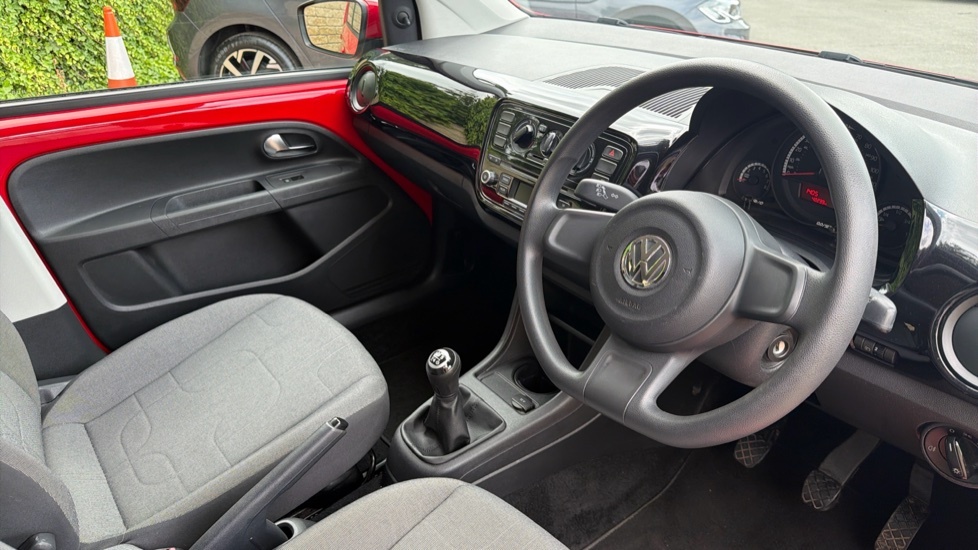 Volkswagen Up 1.0 Move Up Asg Red #11