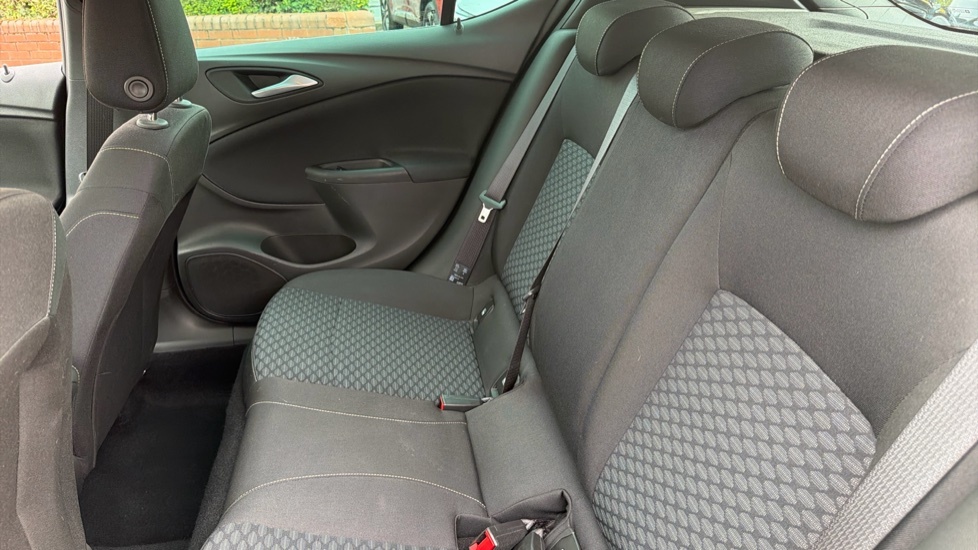 Vauxhall Astra 1.2 Turbo 145 Griffin Edition Black #16
