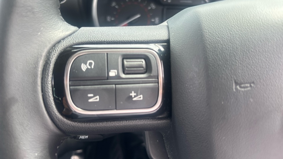 Citroen C3 Aircross 1.2 Puretech 110 Shine Blue #24
